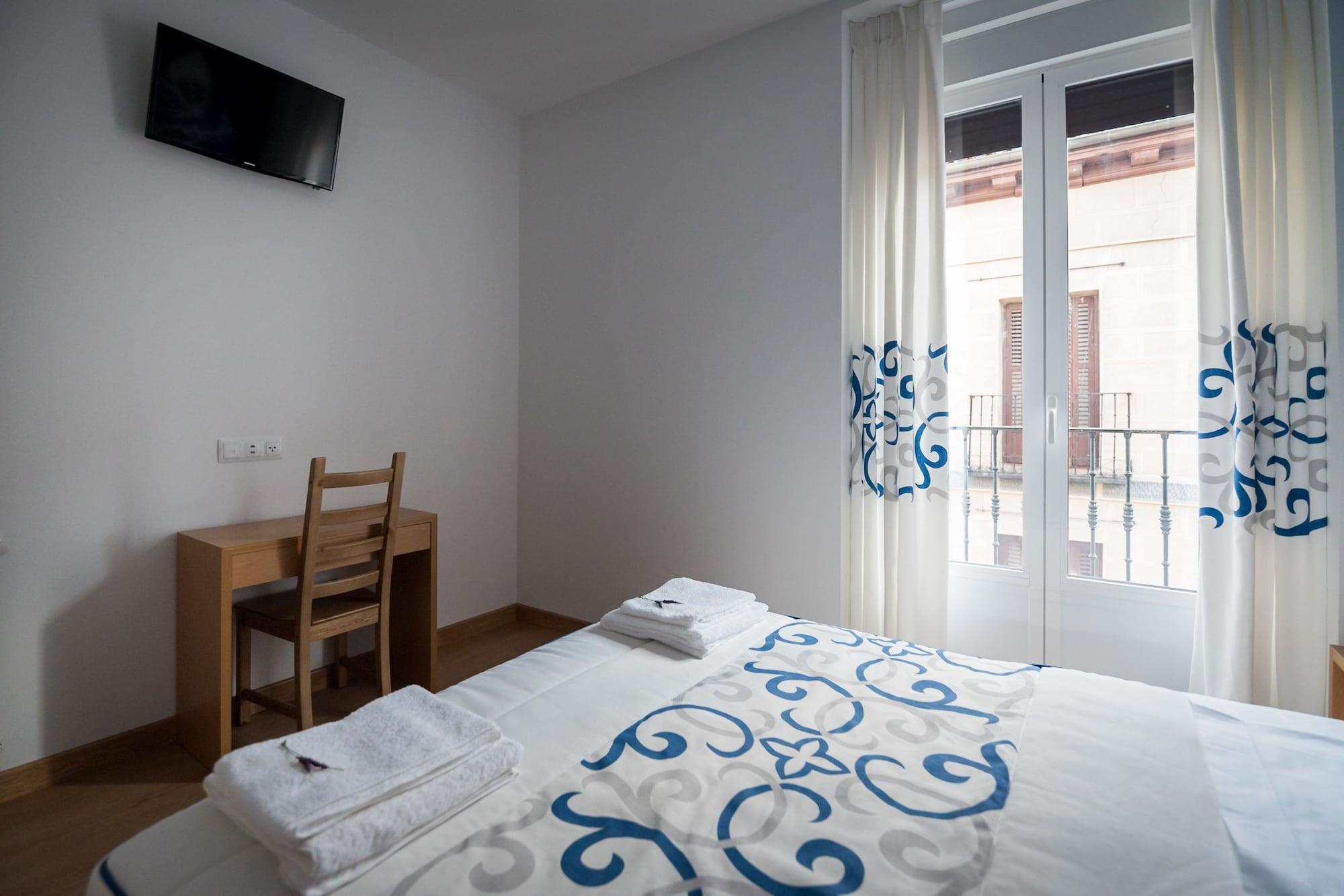 Hostal Carracedo Hotel Мадрид Екстериор снимка