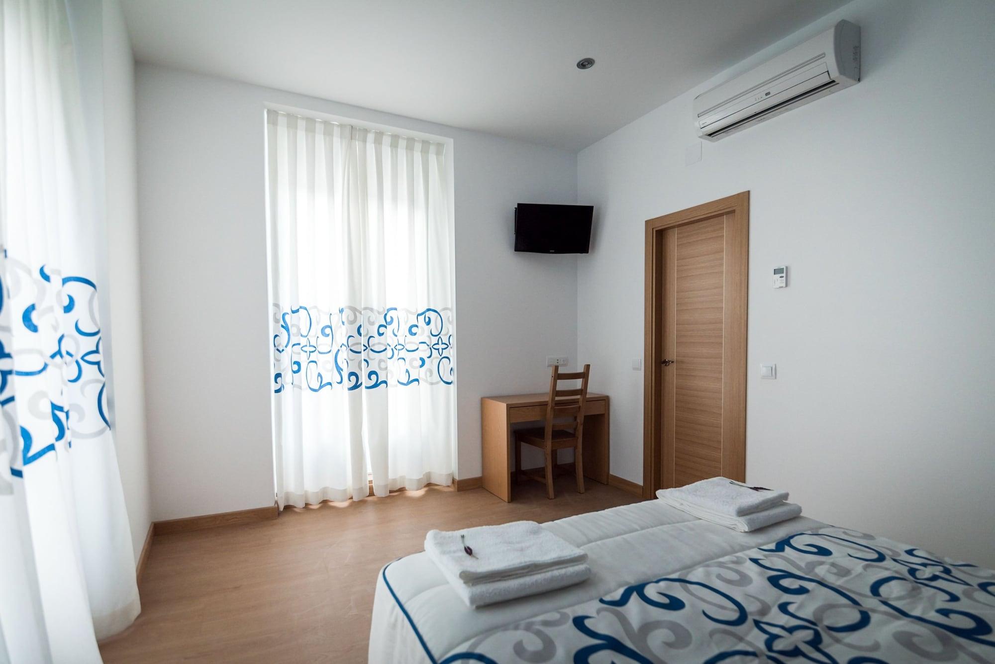 Hostal Carracedo Hotel Мадрид Екстериор снимка